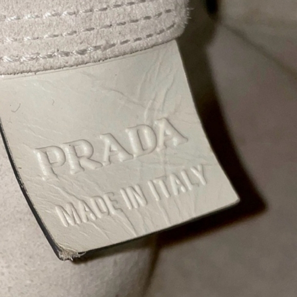 PRADA leather tote w/detachable pouch in Off white-cream color Pre-loved EUC - Picture 7 of 8